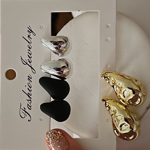 Earrings - Picture 2 of 2